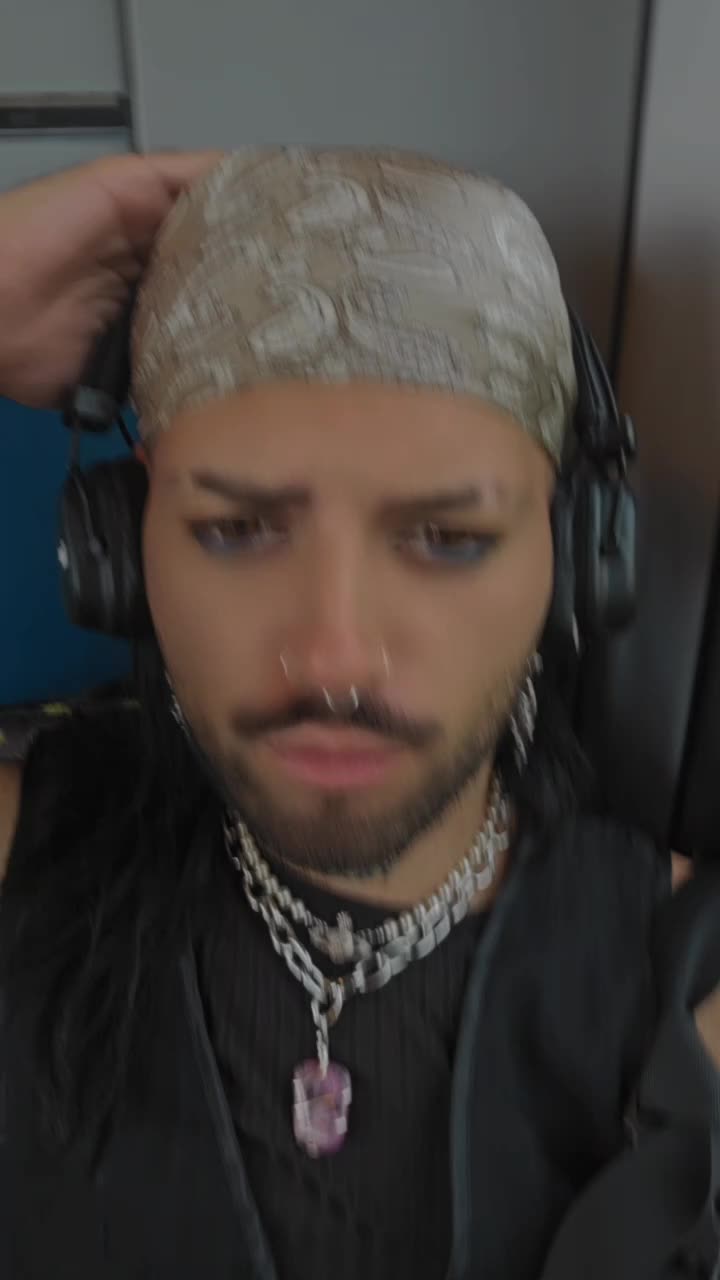 @𝕸𝖆𝖗𝖈𝖎𝖘𝖔𝖑𝖊