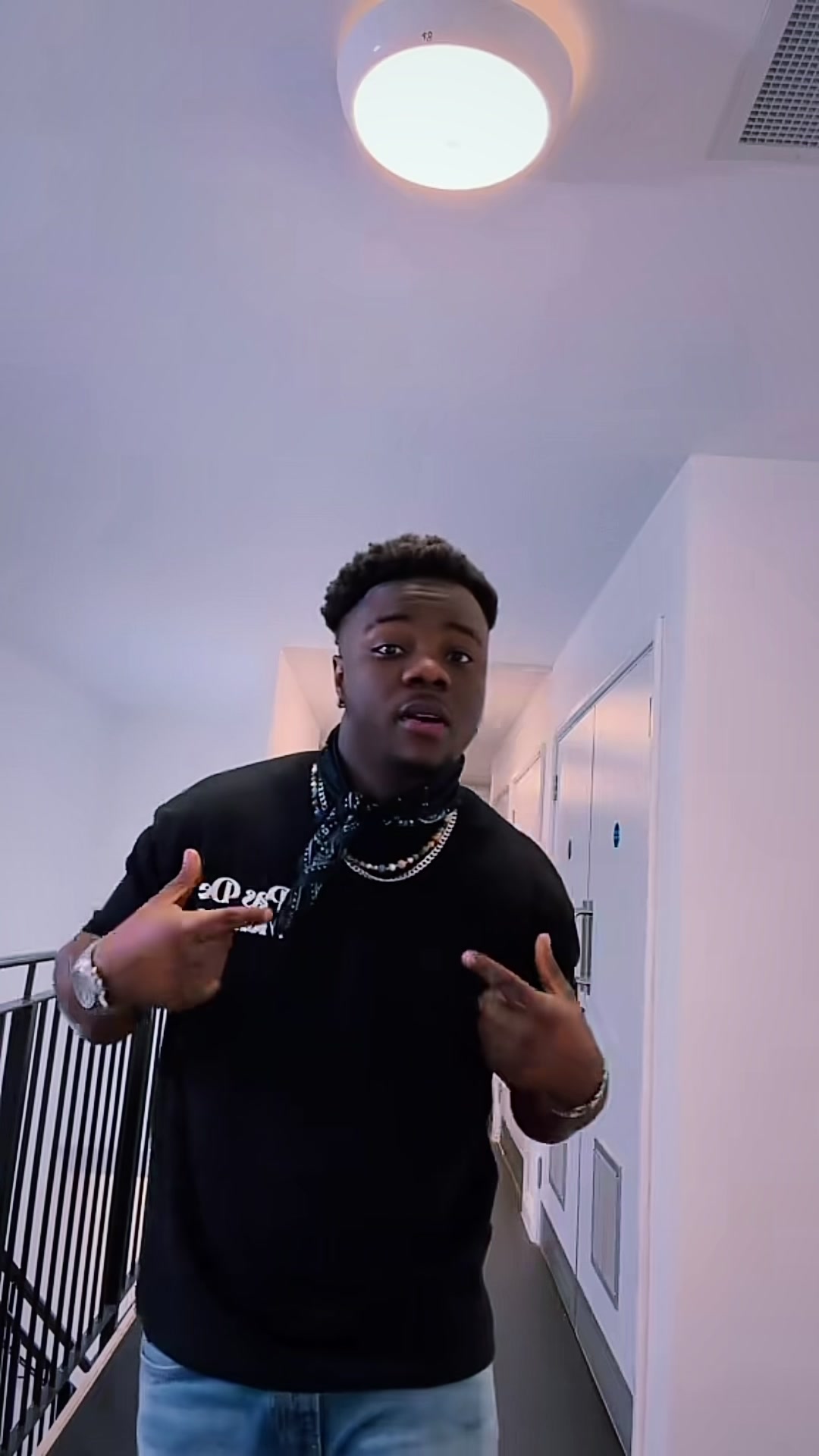 @𝐑𝐎𝐍𝐀𝐋𝐃𝐎🇬🇭