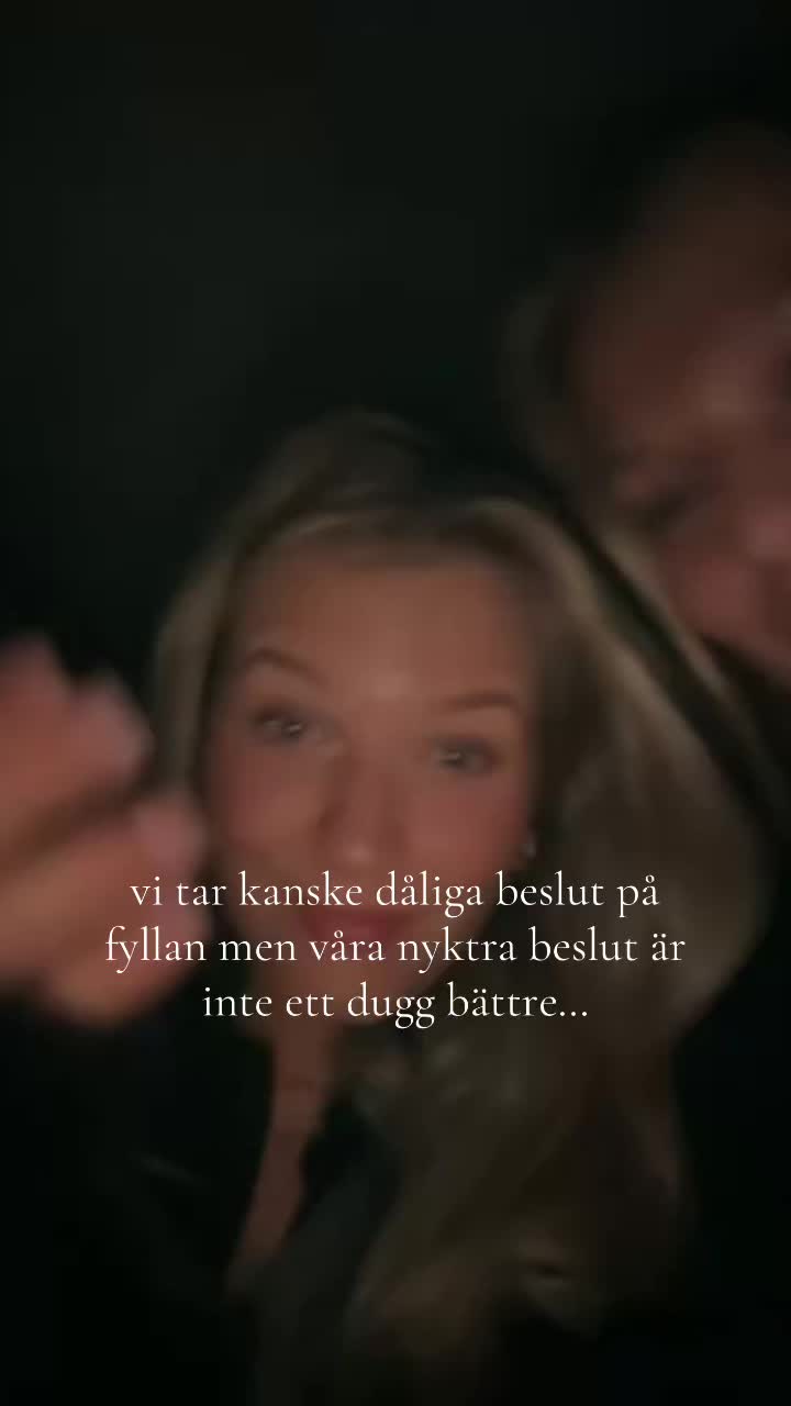 @𝓫𝓵𝓸𝓷𝓭𝓲𝓷𝓽𝓾𝓿𝓪
