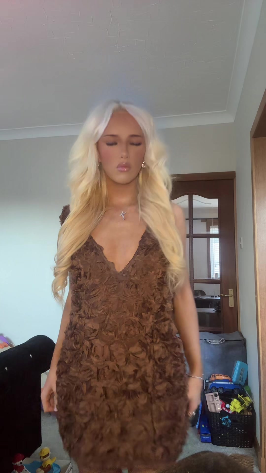 @Chlobo