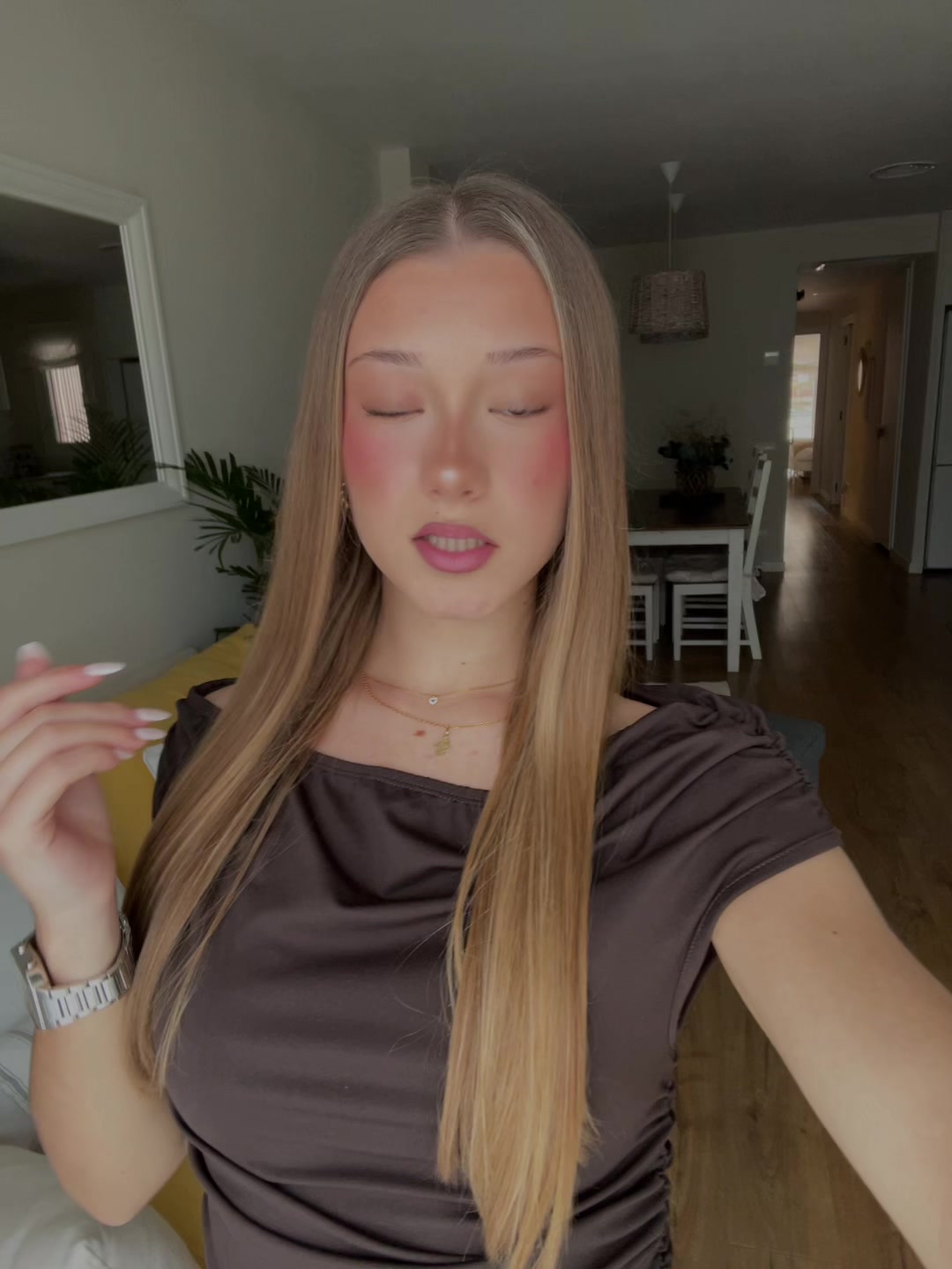 @𝑀𝒶𝓇𝓉𝒾𝓃𝒶🐚