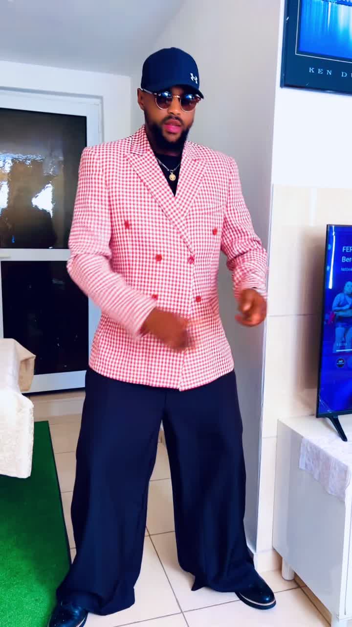 @Arnold Gola Officiel🌍 👊