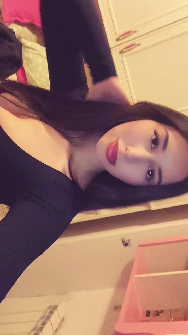 @claudia