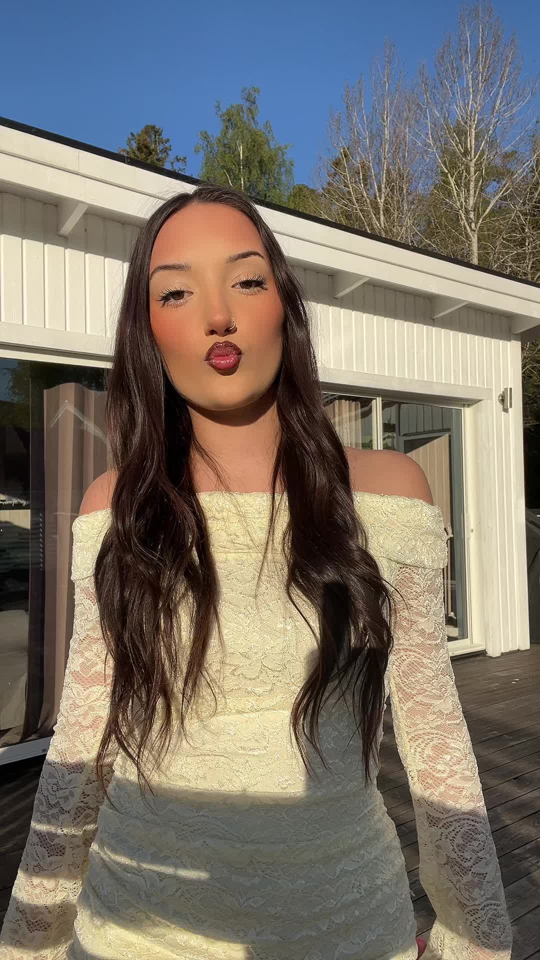 @😈