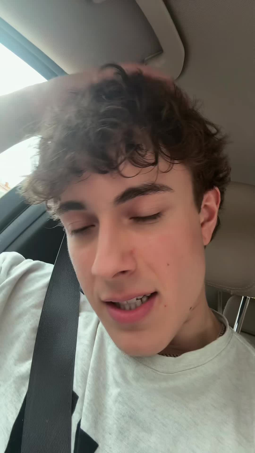 @Nicco