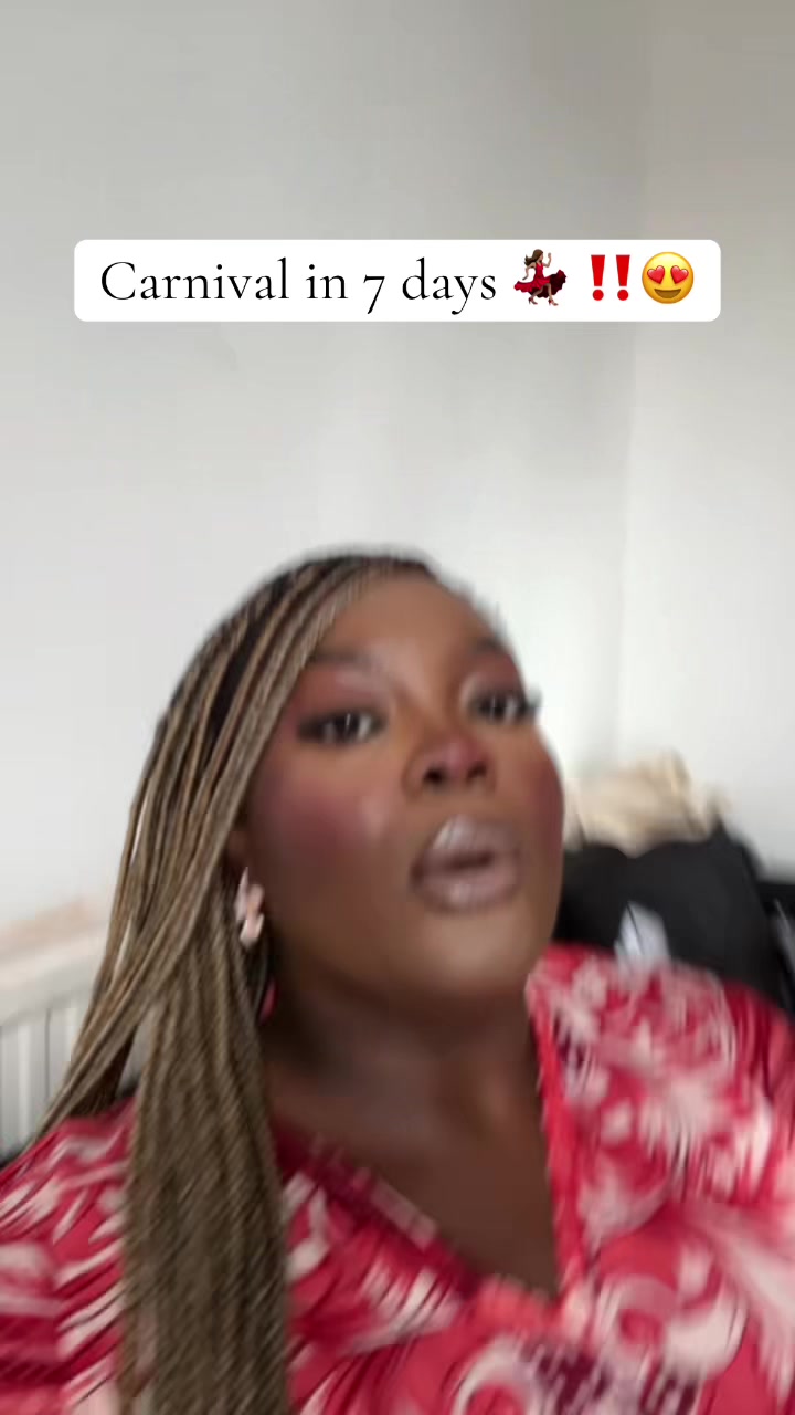 @Eleniaax