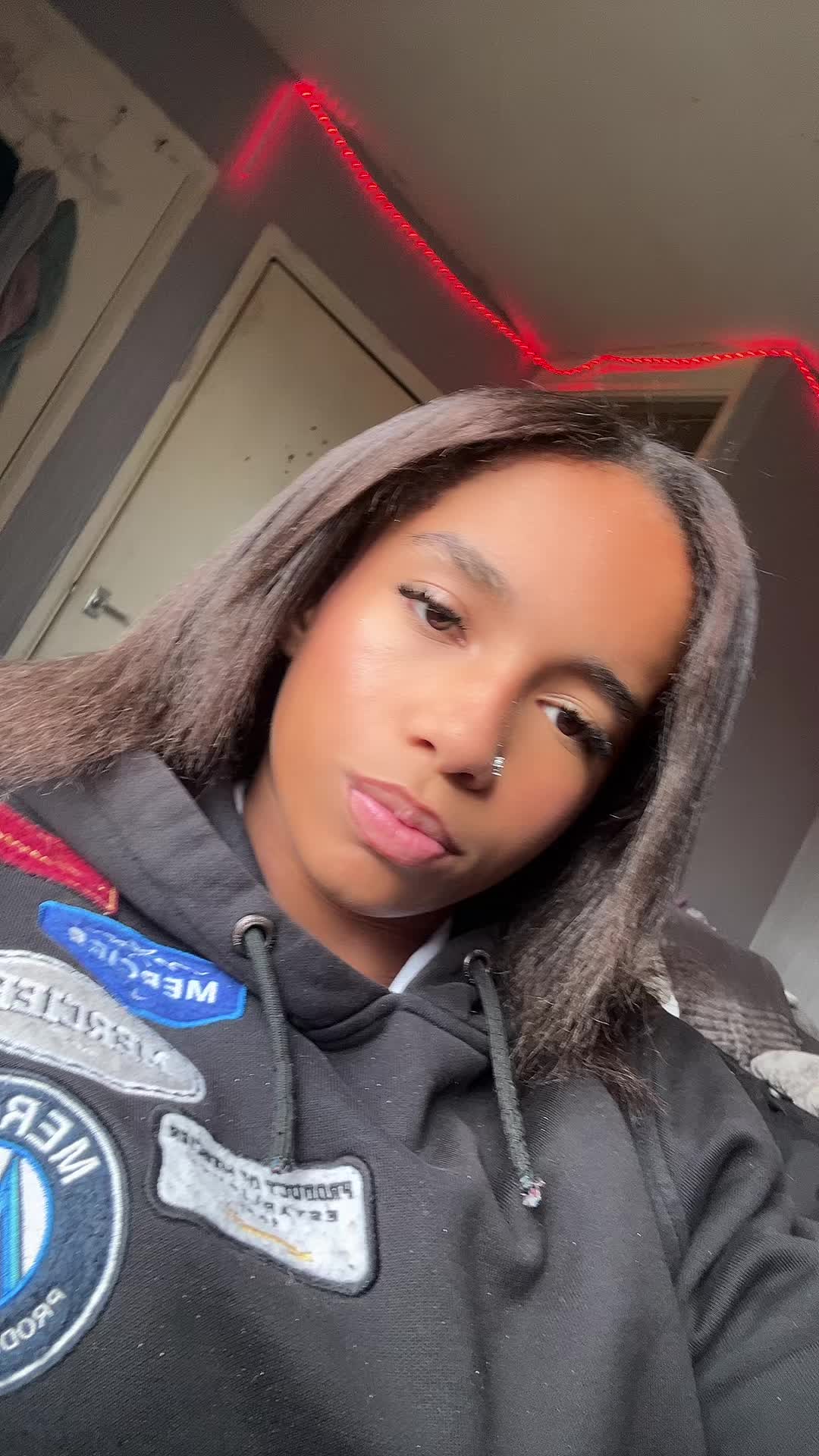 @𝒦𝒽𝓁ℴℯ