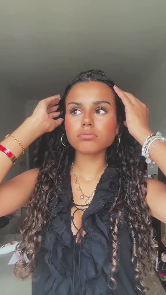 @lucia baeza