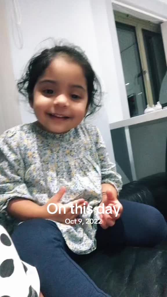 @Minakapoor