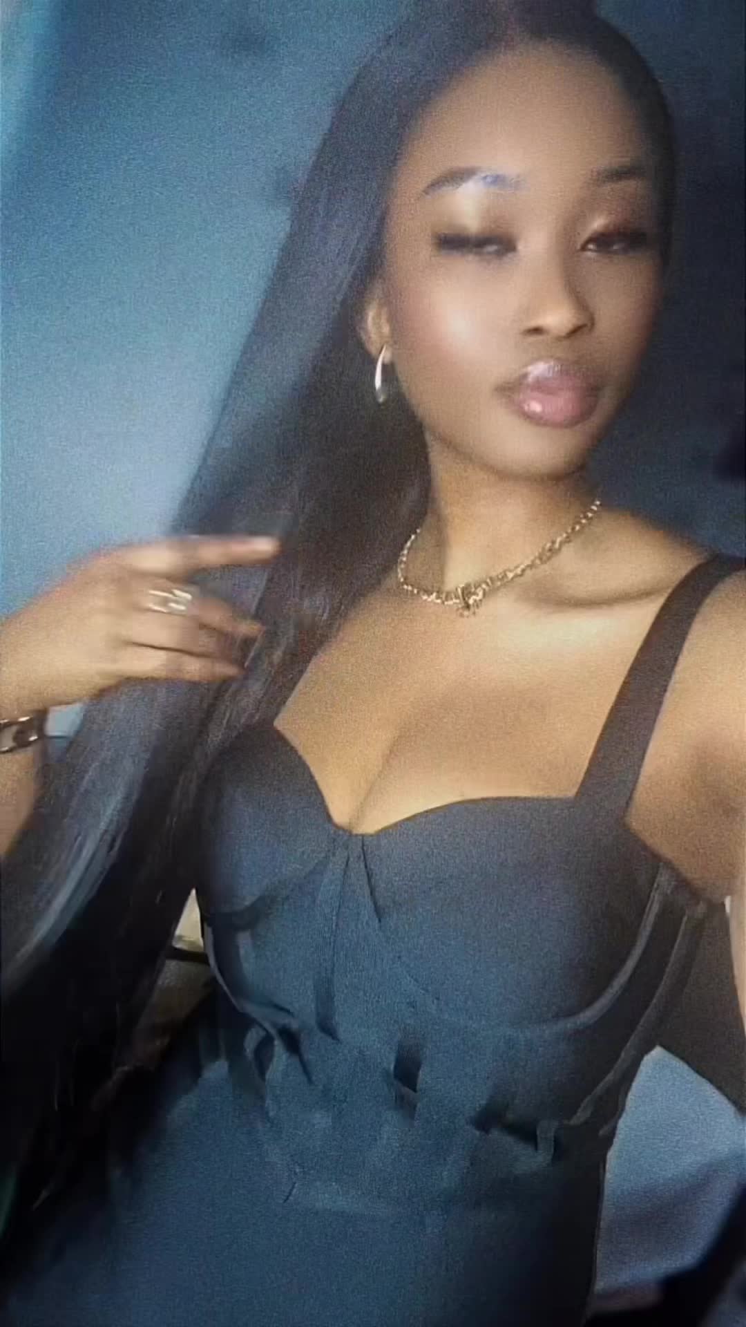 @Adwoa