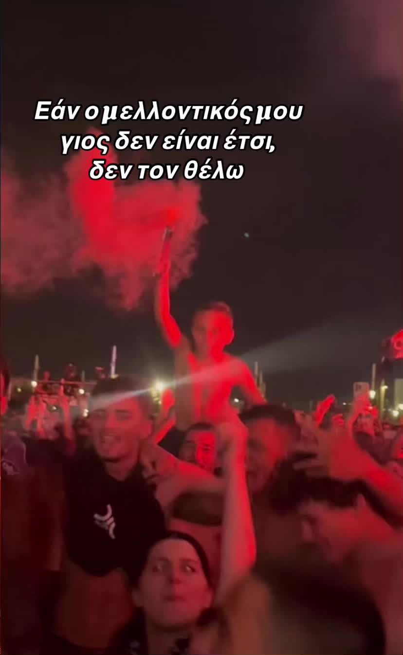 @chris_lavdaras
