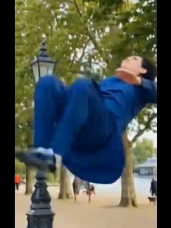 @zaraar Akbar
