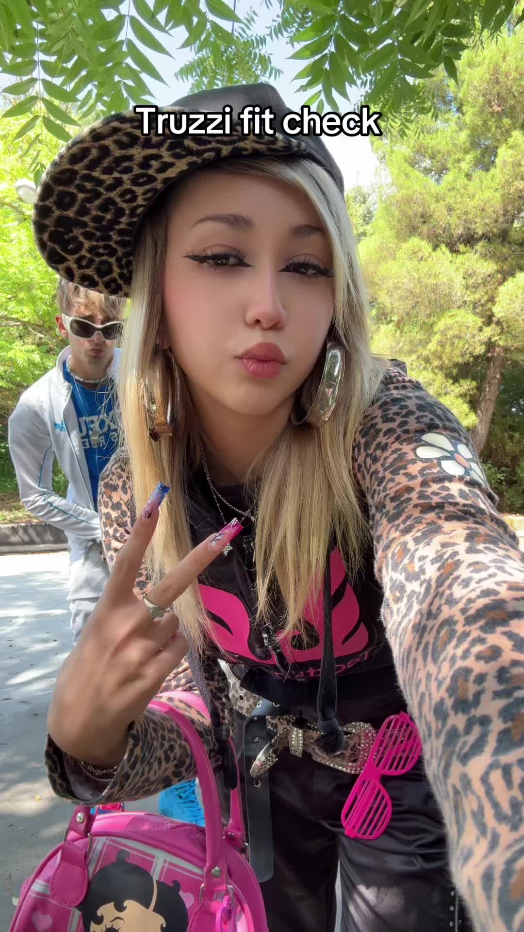 @TruZzin4D1vina02