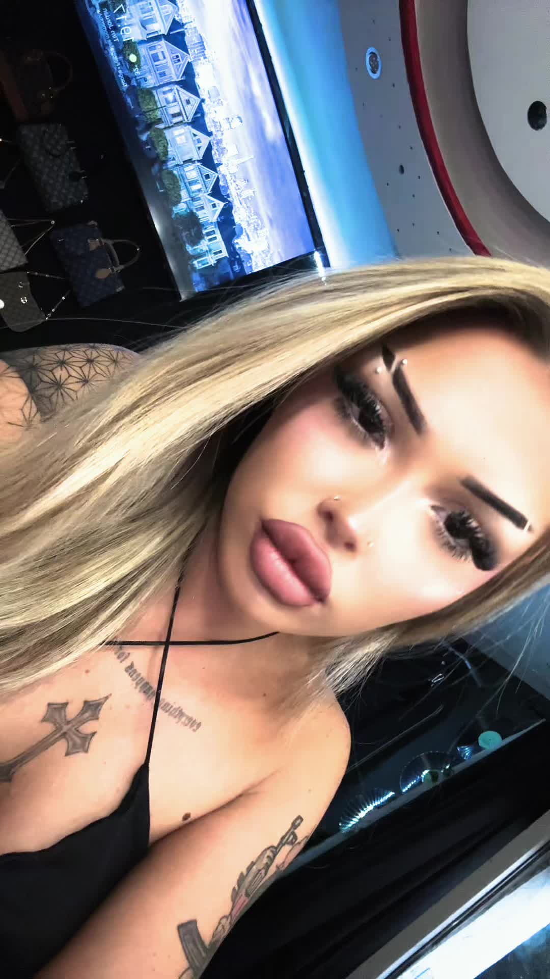 @Claudiahttps 𓆩❤︎𓆪