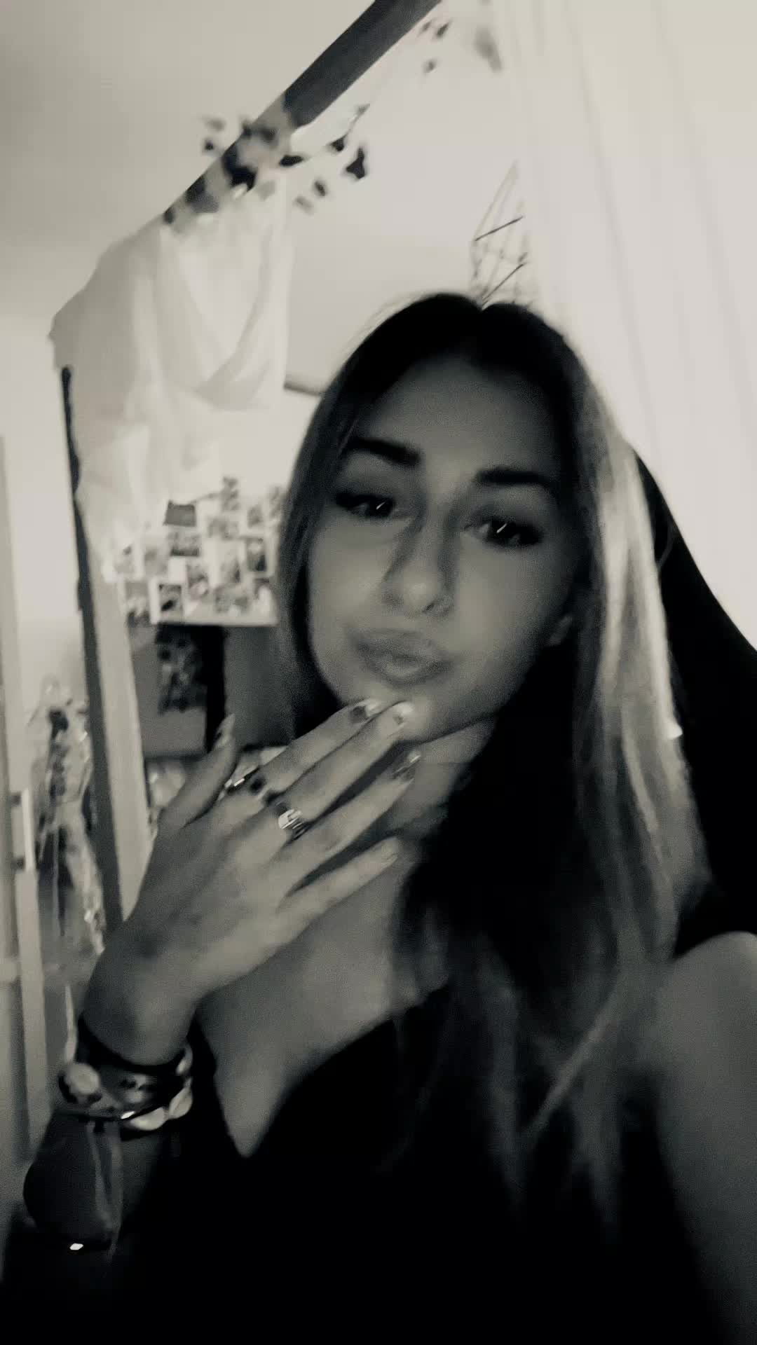 @❣️