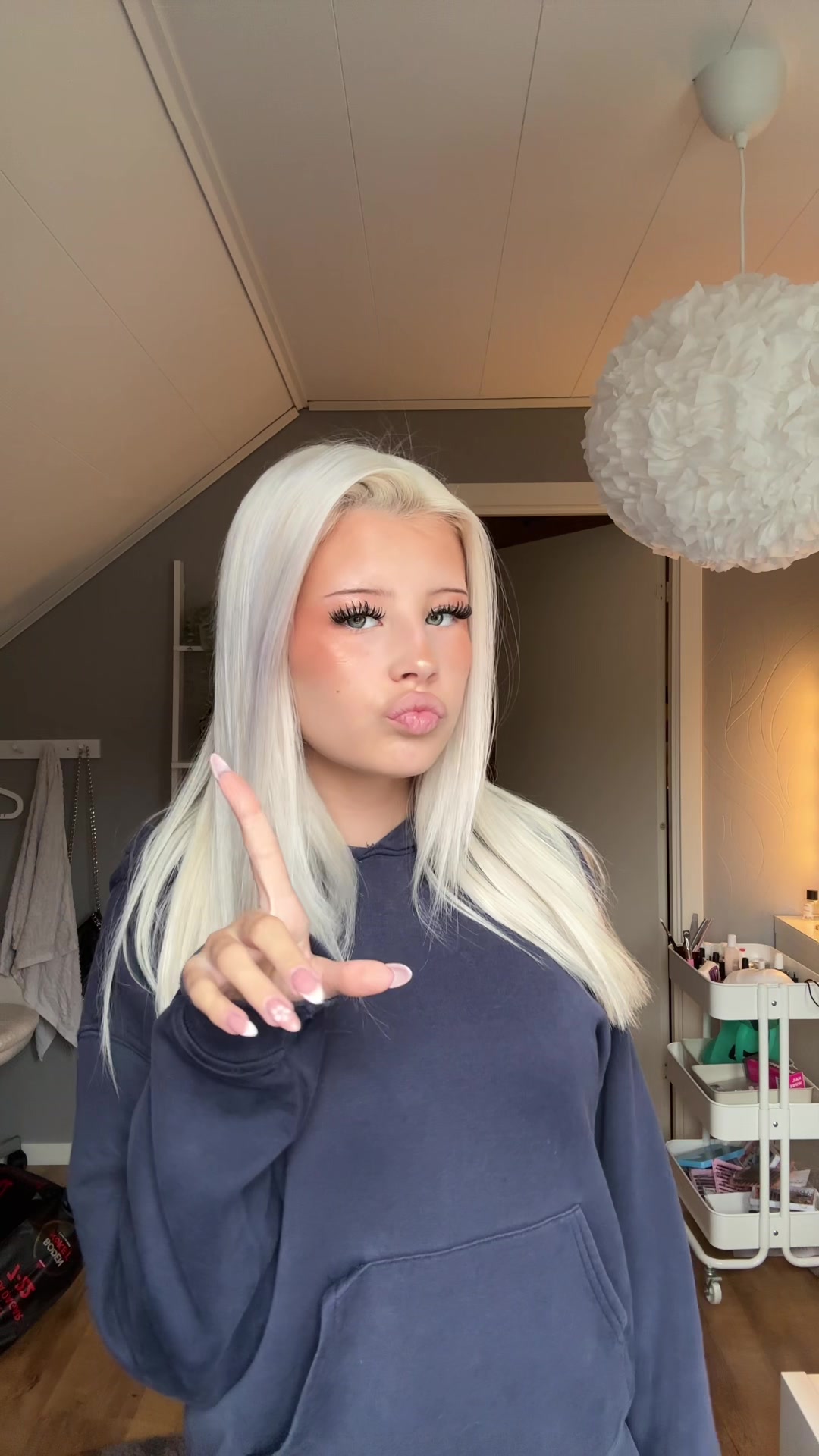 @Clara