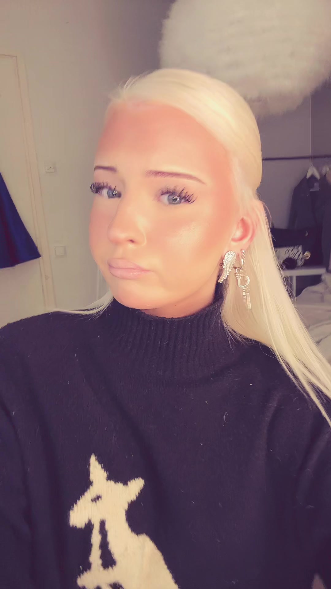 @𝓗𝓮𝓵𝓶𝓲𝓲𝓷𝓪🐰