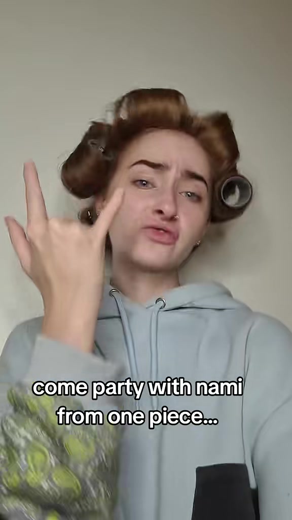 @heyitsfoxie_