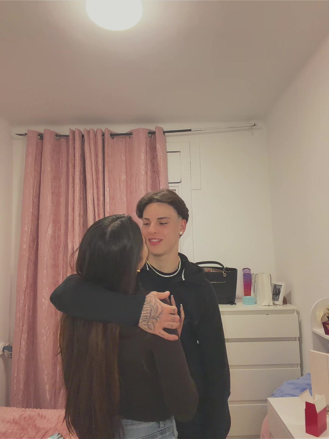 @paulaflorees_