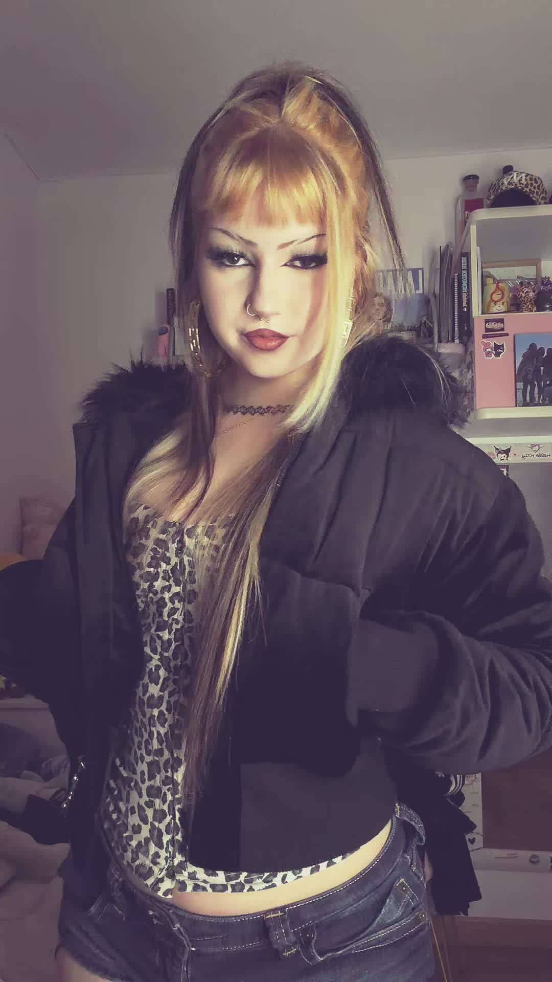 @Frikitona🐆🍒