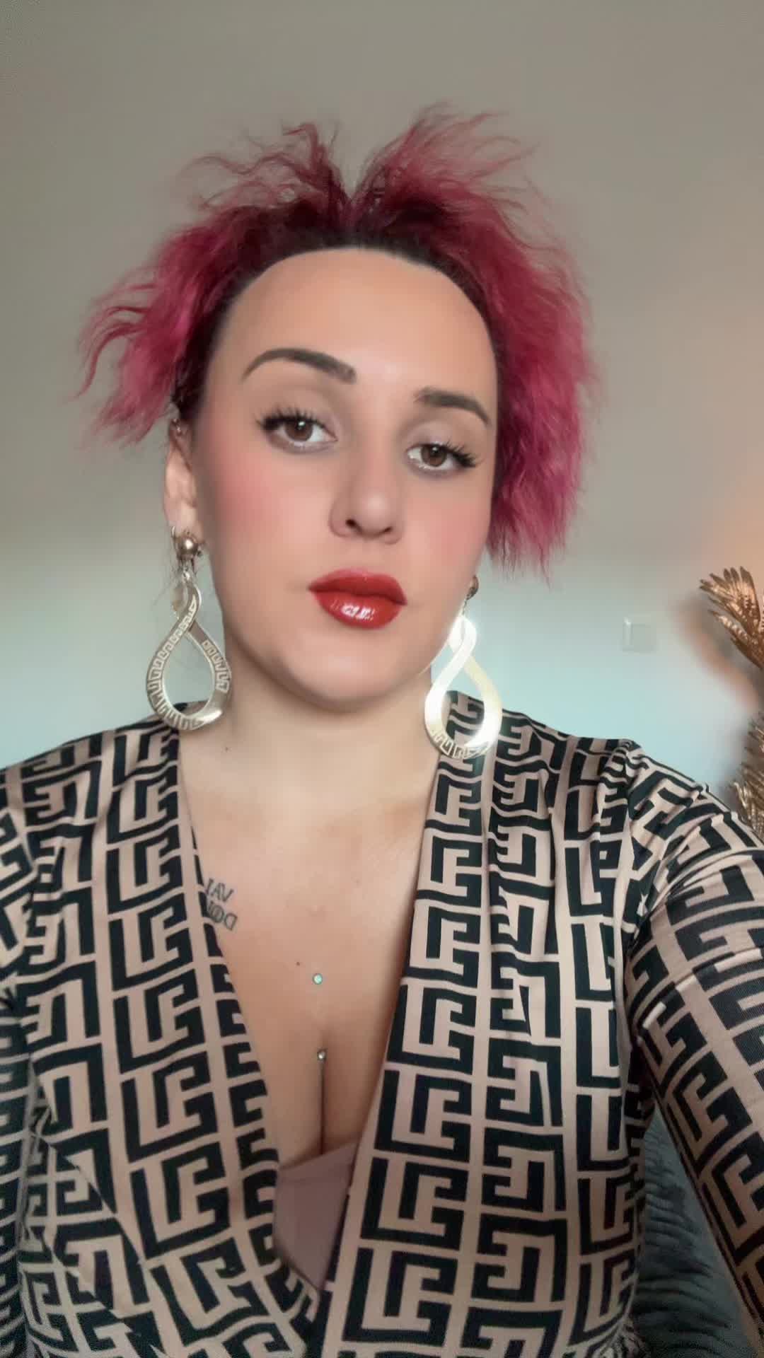 @hadlyne.smokey