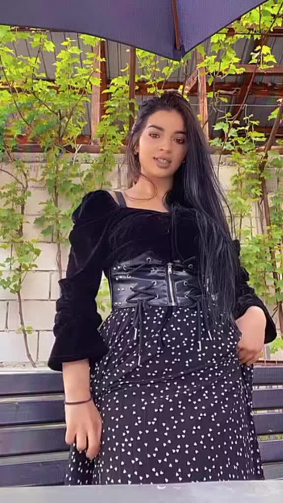 @Elysa