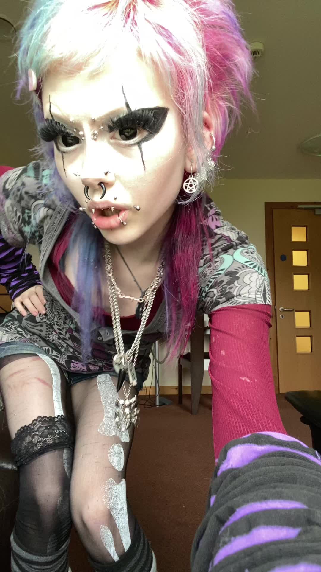@🌸🦄🪻