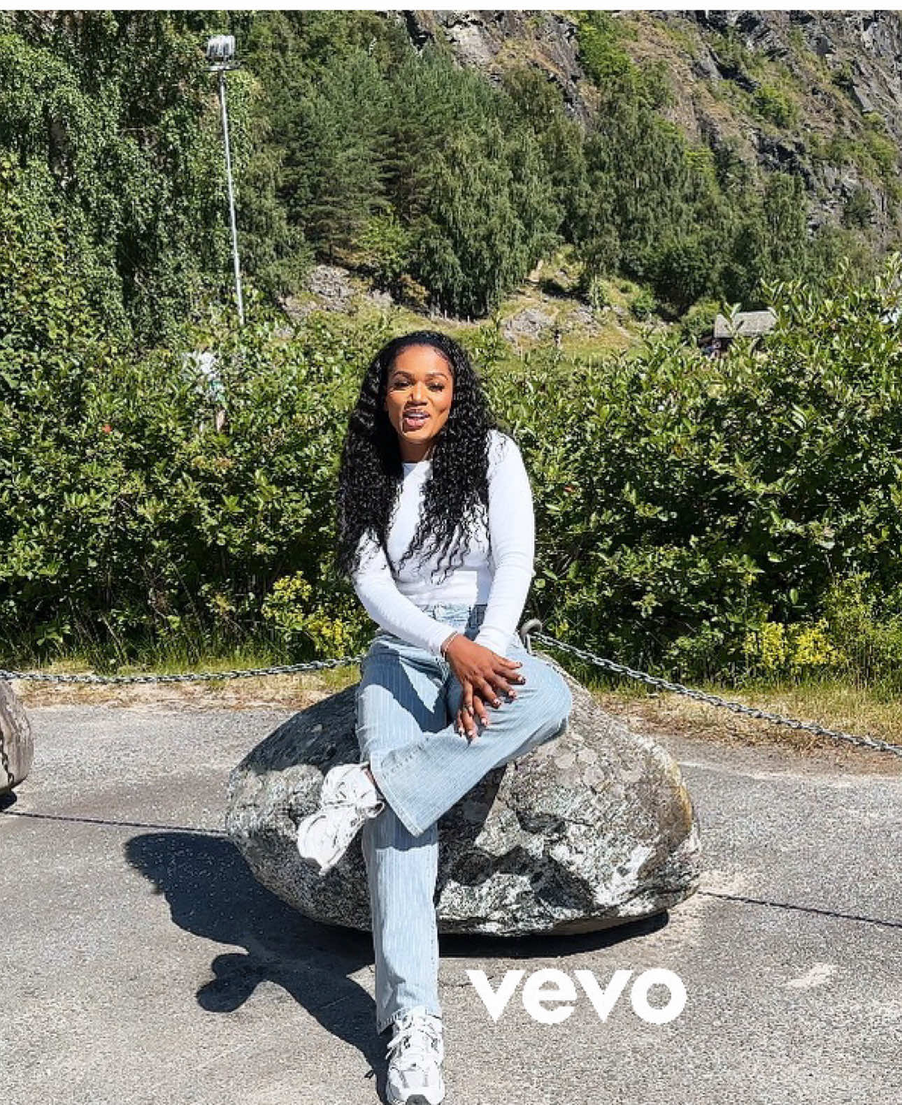 @Elvira Styles♡Gen Z Journalist