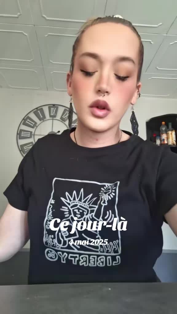 @𝐿𝑜𝓊𝒶𝓃𝑒 𝒞𝒽𝒶𝓃𝑒𝓁