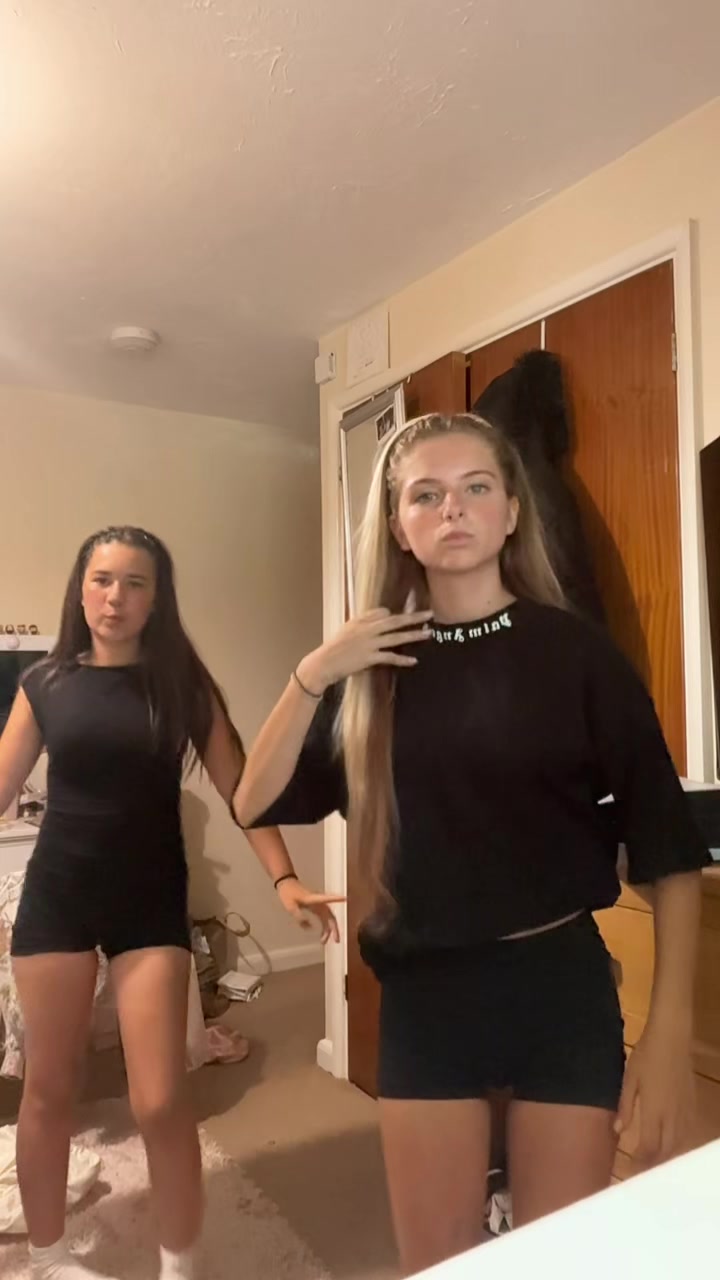 @𝐚𝐮𝐭𝐮𝐦𝐧-𝐢𝐯𝐲🫧🫶🏽