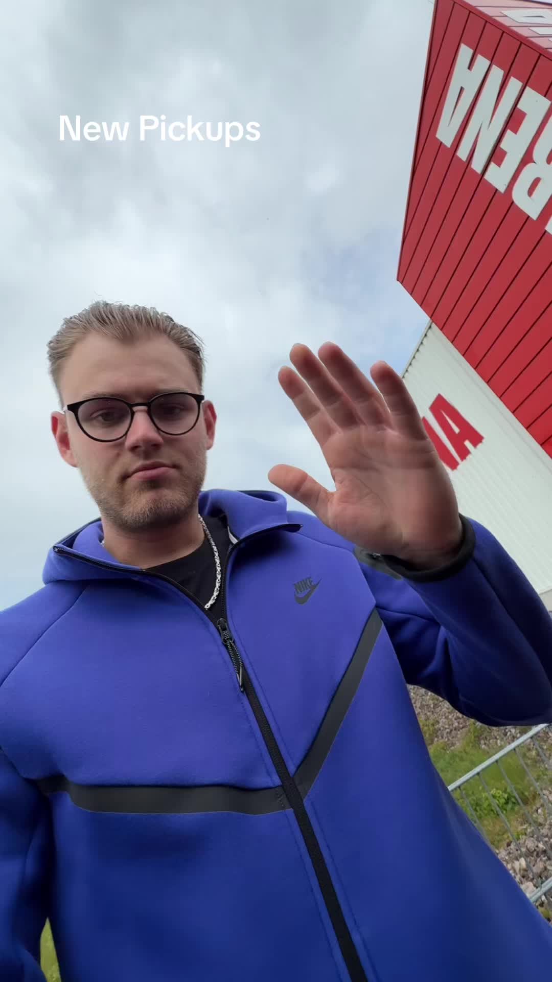 @LouisVuittonLukas