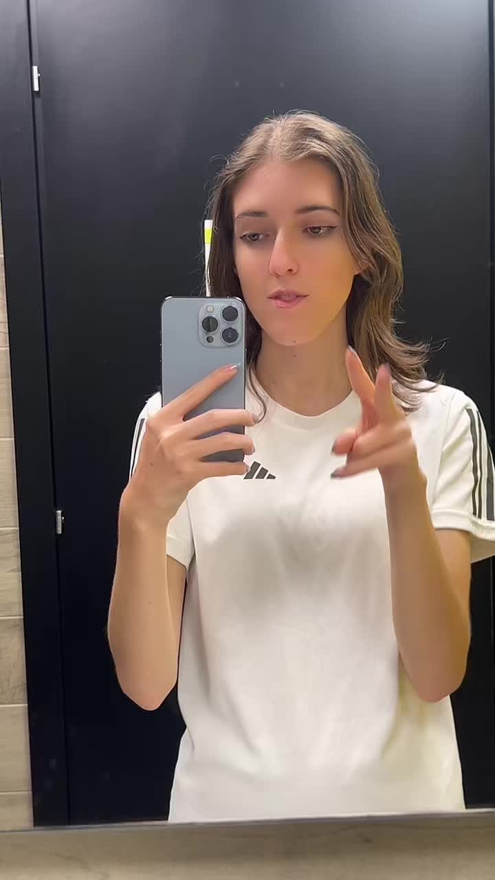 @Nora_in_the_building