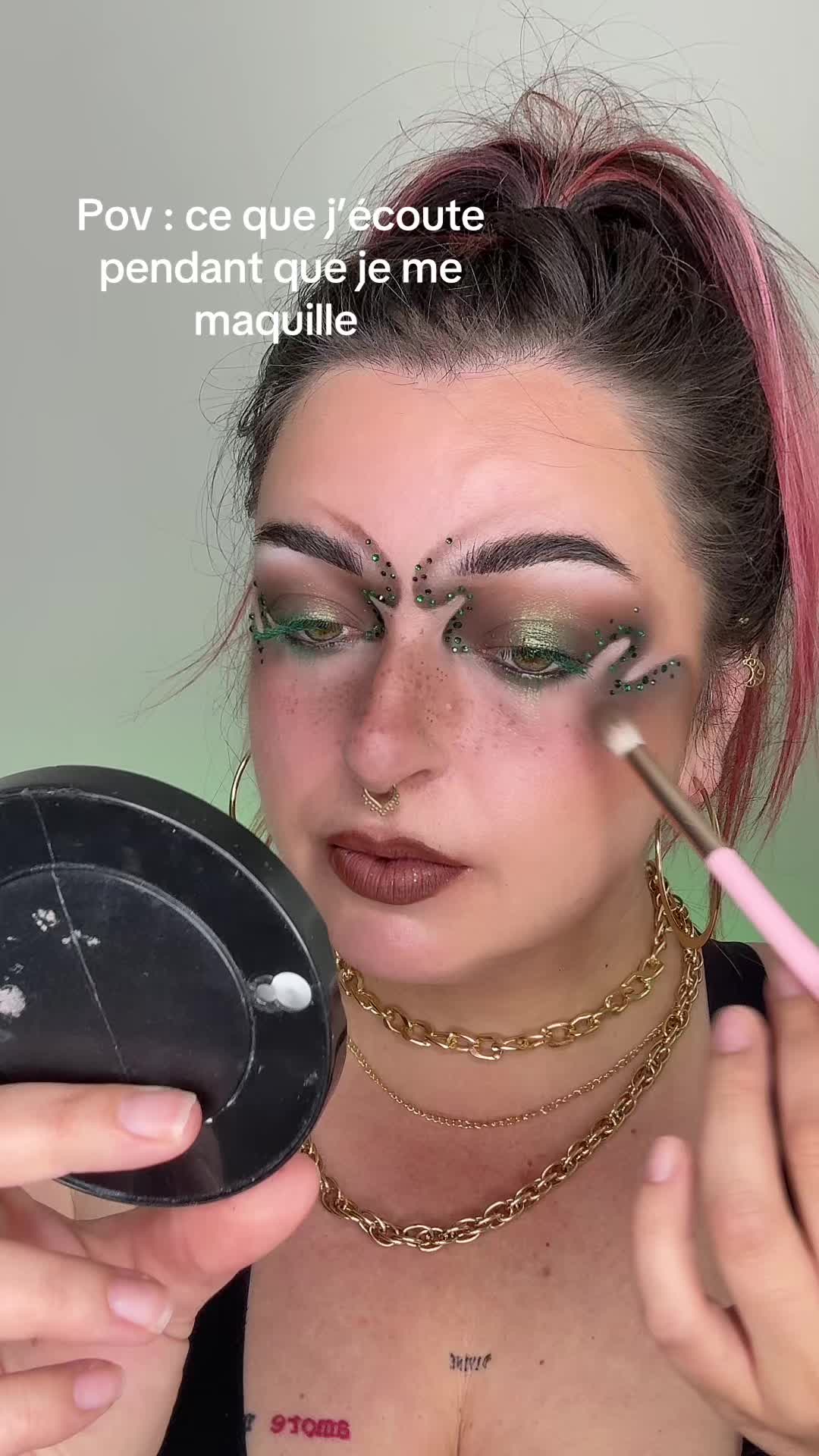 @𝕸𝖊́𝖌𝖆𝖓𝖊 ☾ || mua 🍓 💐🌺