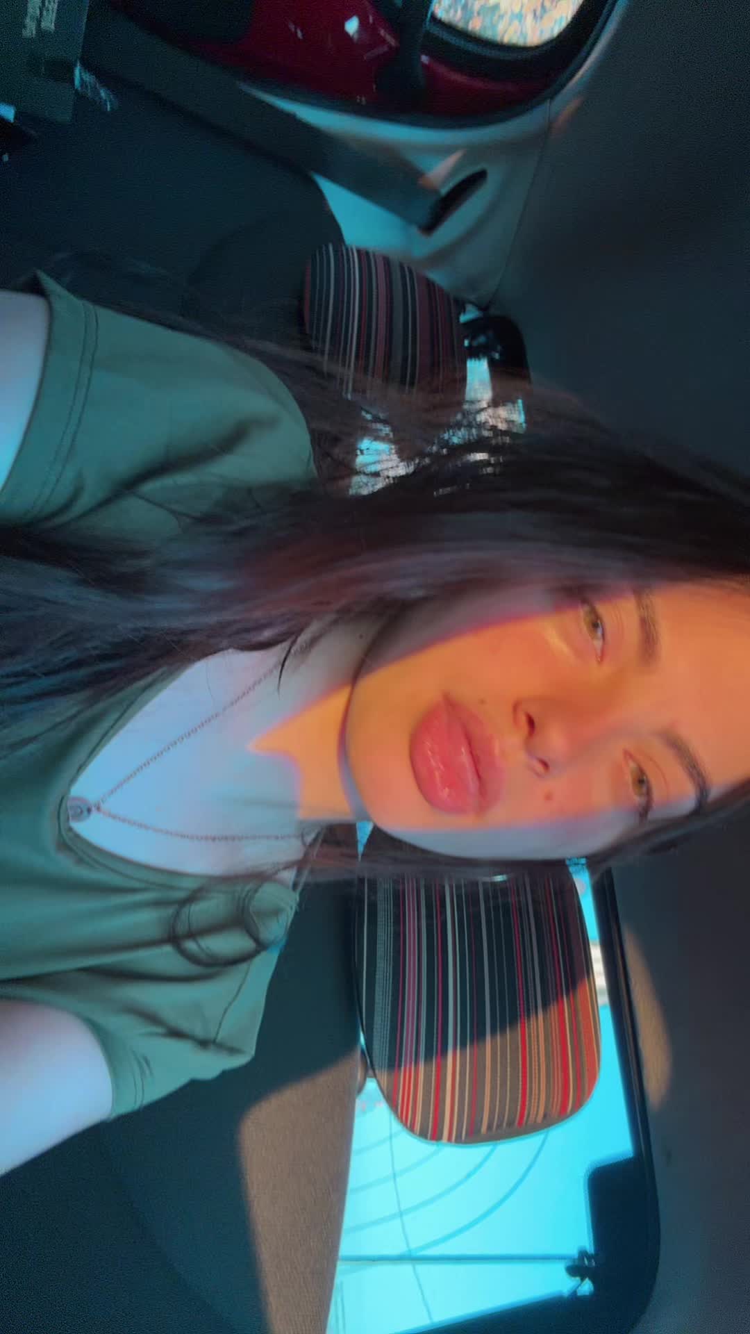 @danielaarosteguii