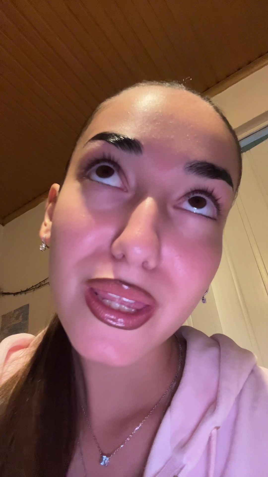 @Angiee