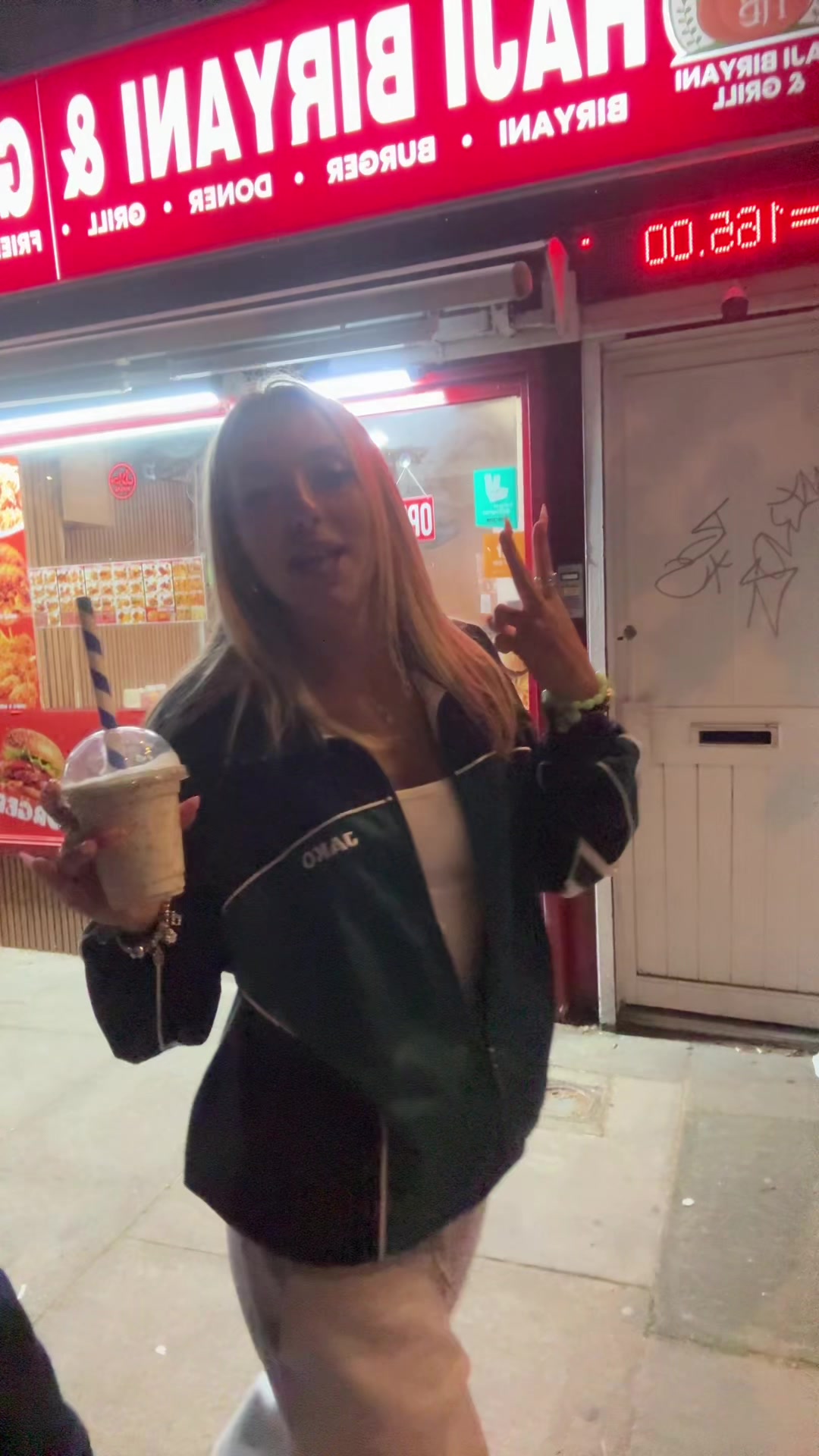 @ssimplynicolee