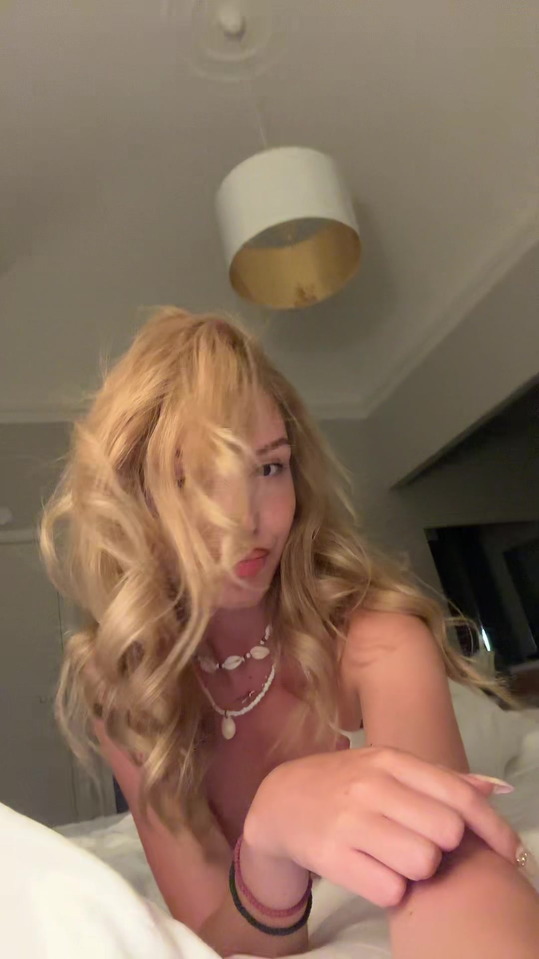 @lenaagk