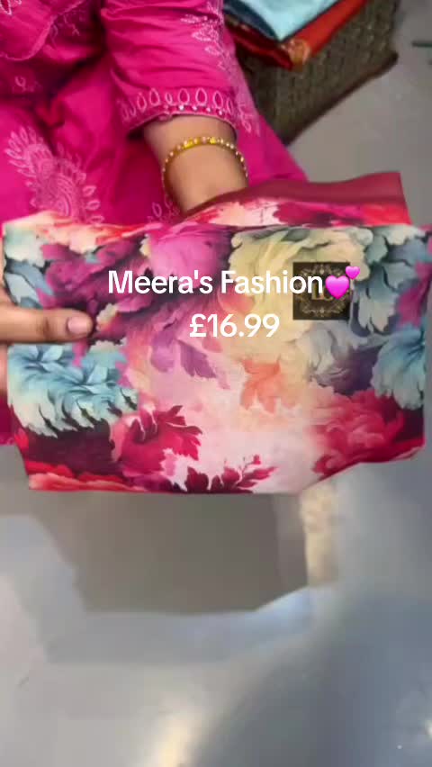 @Meera's Fashion ๐๐