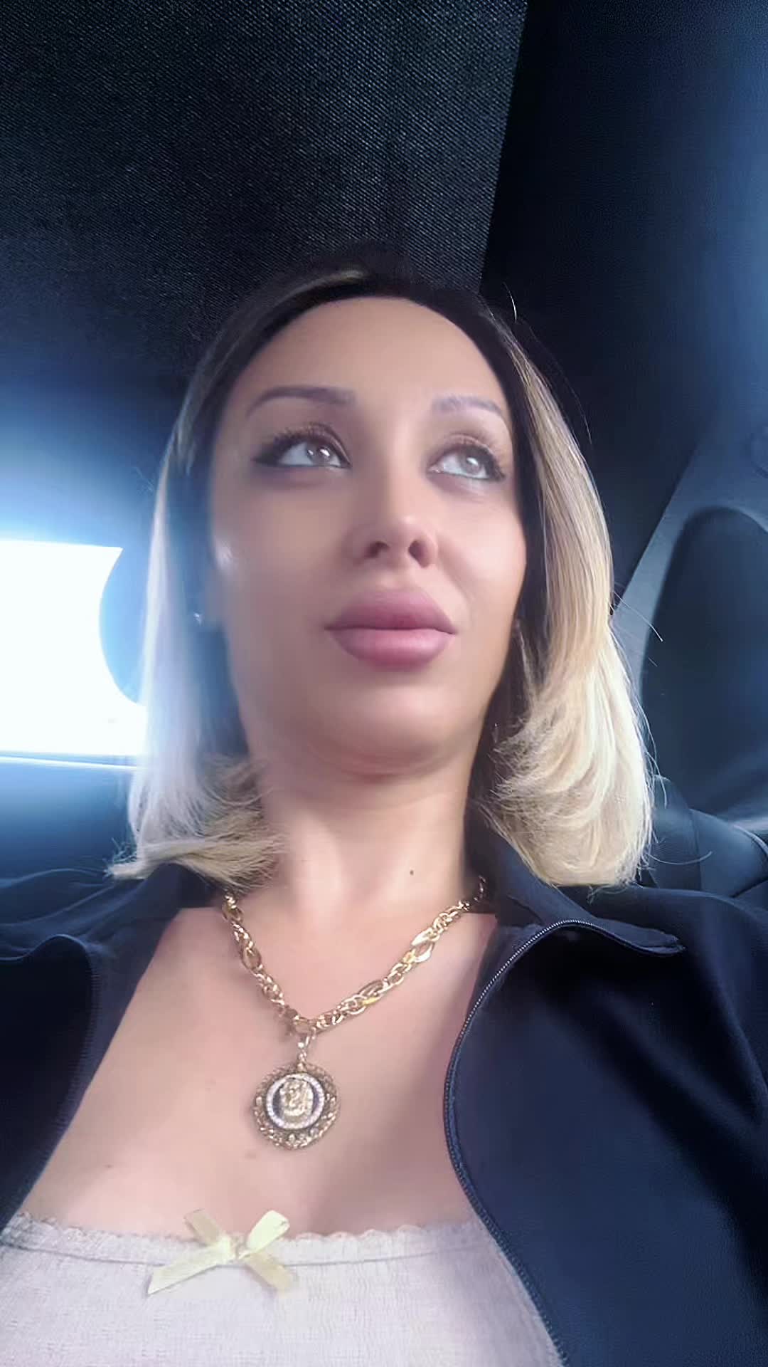 @Liliana Patricia✝️