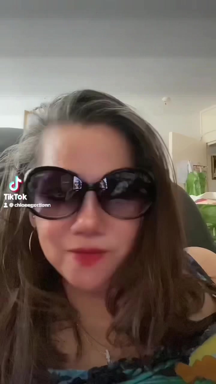 @chloeegordonn