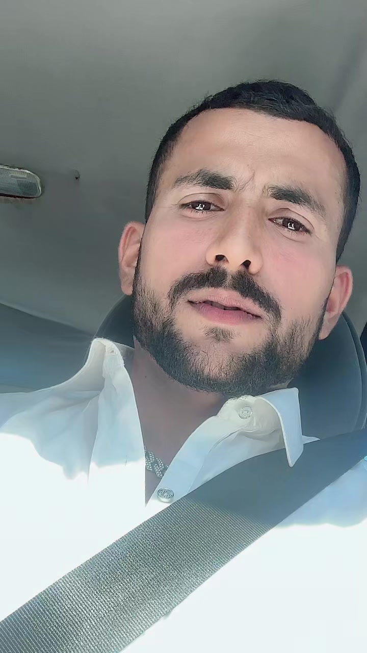 @MUNDA🎭SAlKOTi🦅🎭