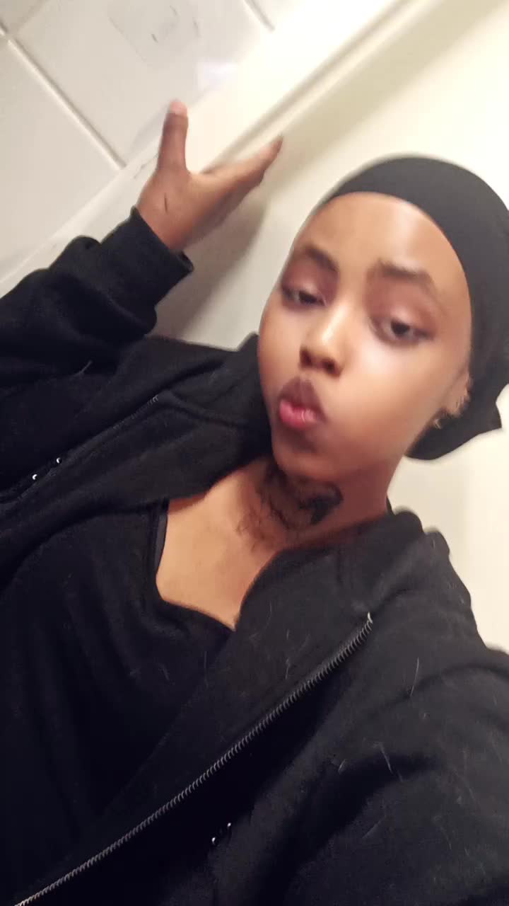 @🥷🏽🔥Hafza🇸🇴❤️🔥💀👻