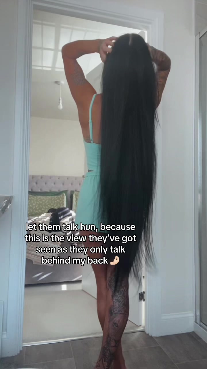 @Chloe Brown 🦋