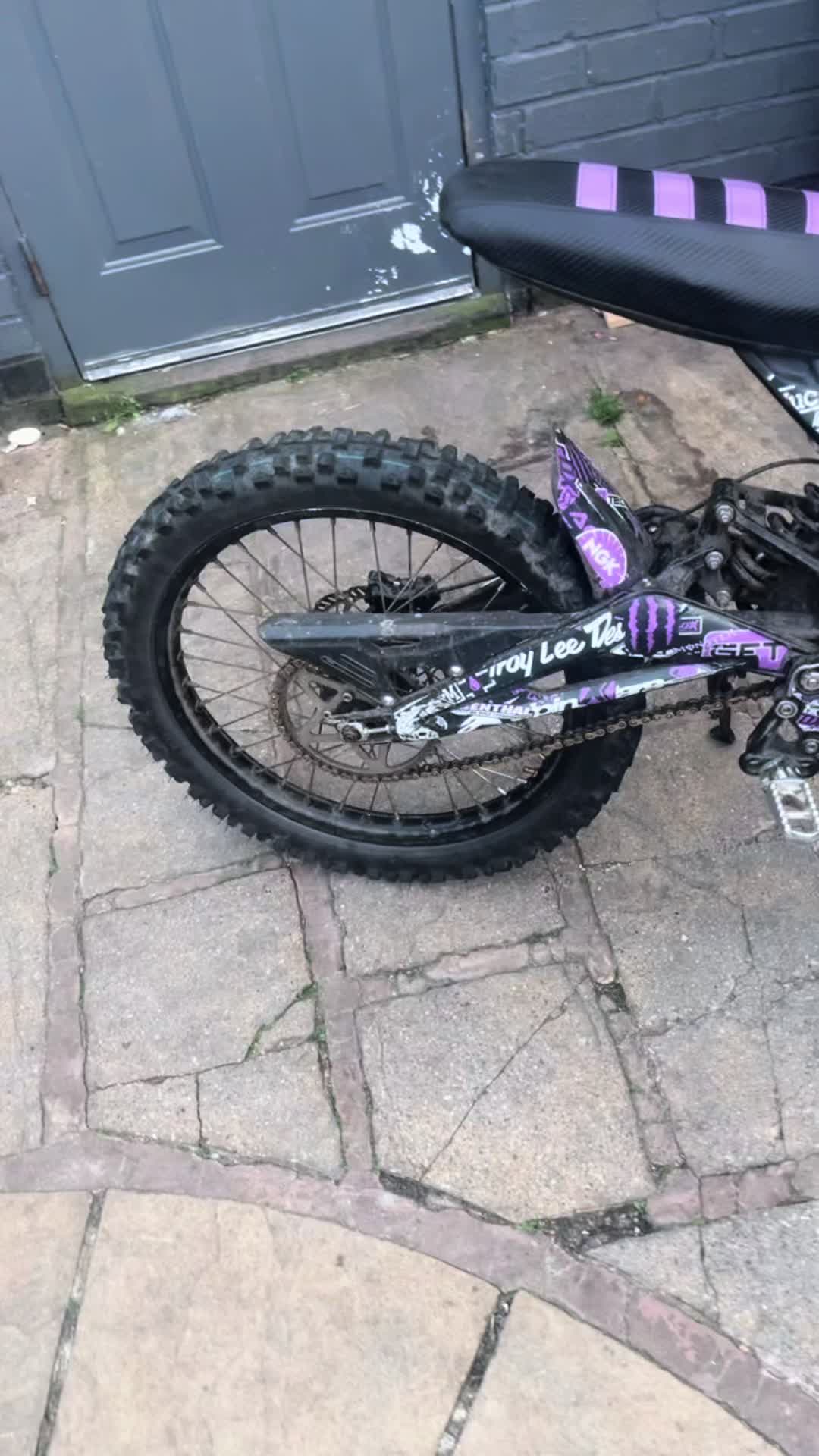 @unknown.dm01
