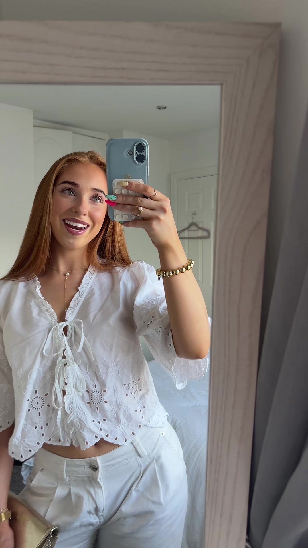 @Aoibh