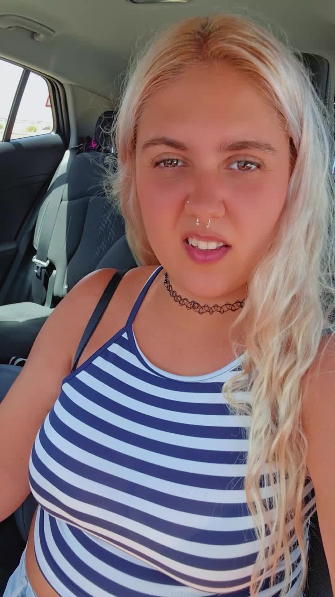 @SeñoritaEsme