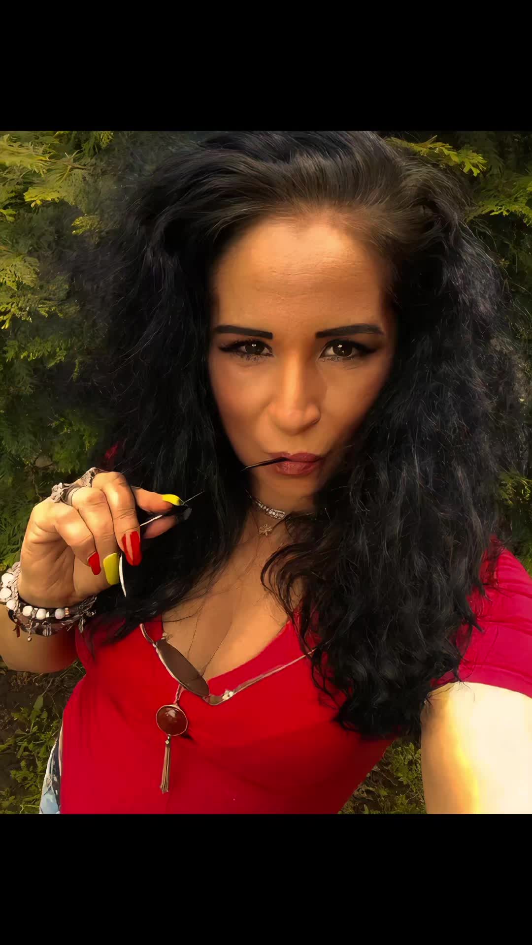@Éva Daróczi487