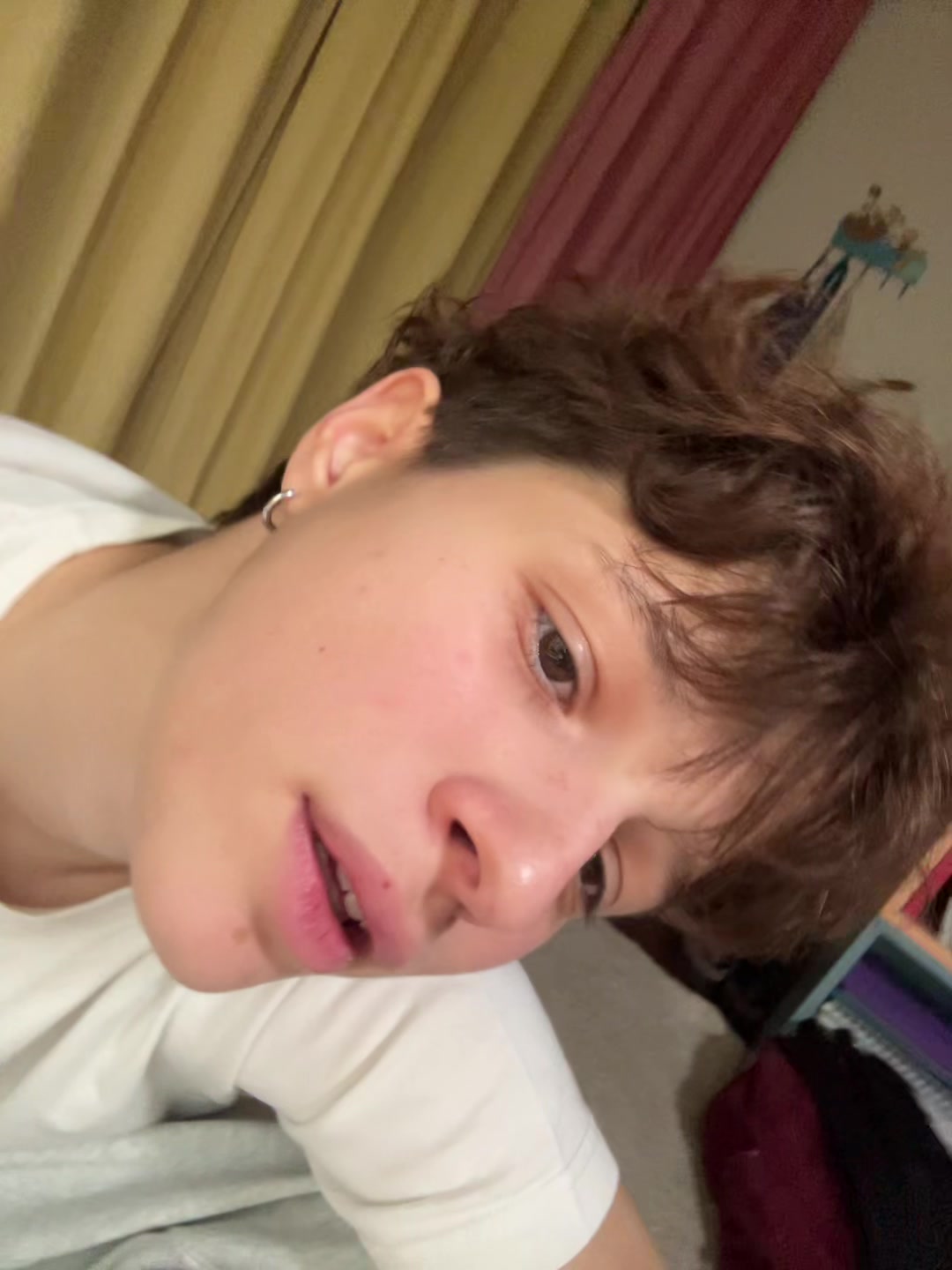 @👹