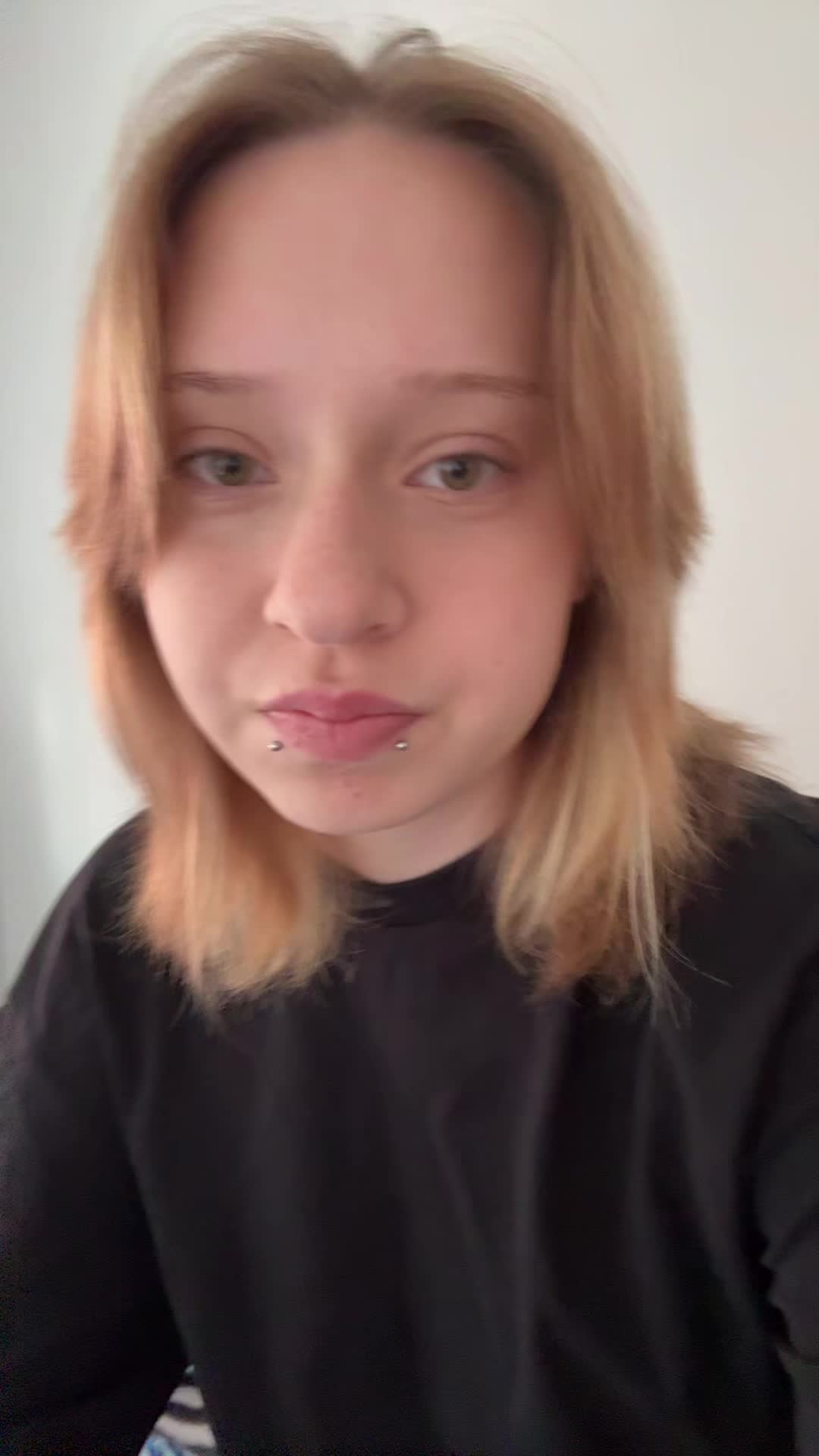 @xeniafr4