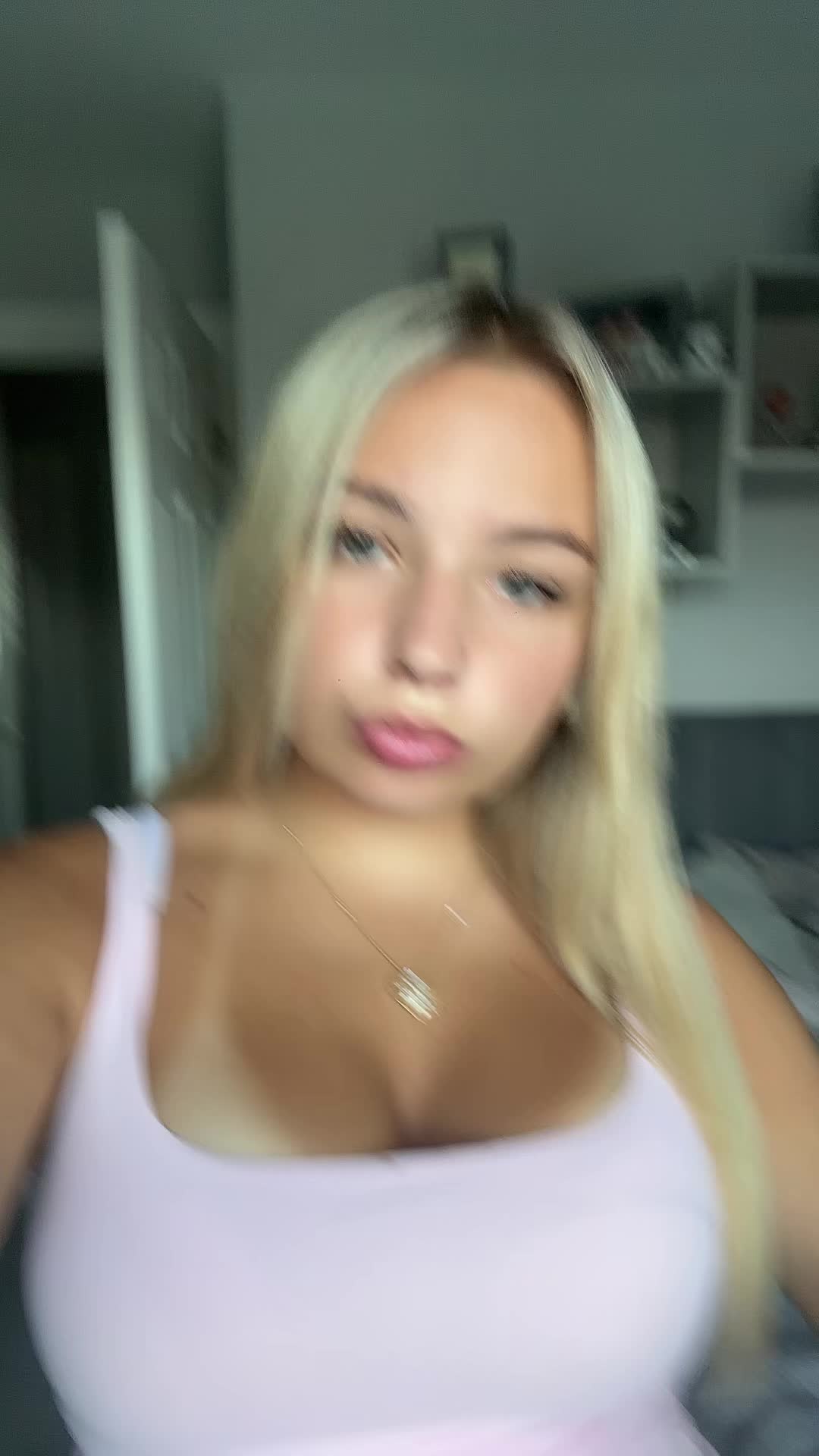 @ameliaszkoludaxx_